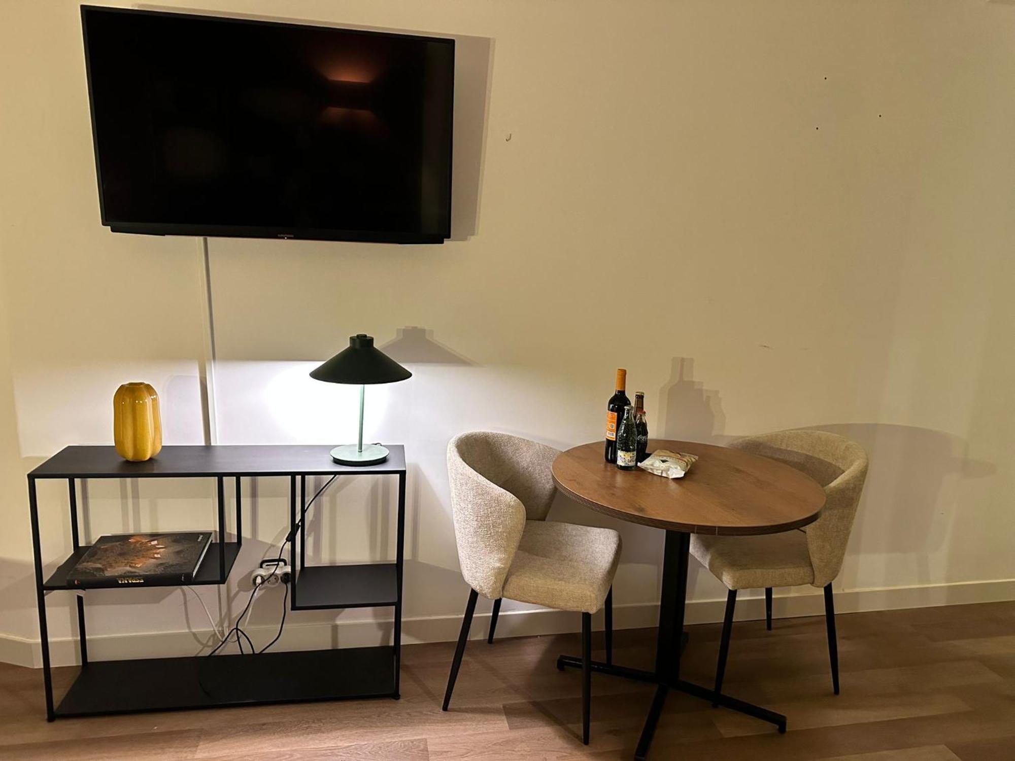 Aparthoteltribunal Madrid Buitenkant foto