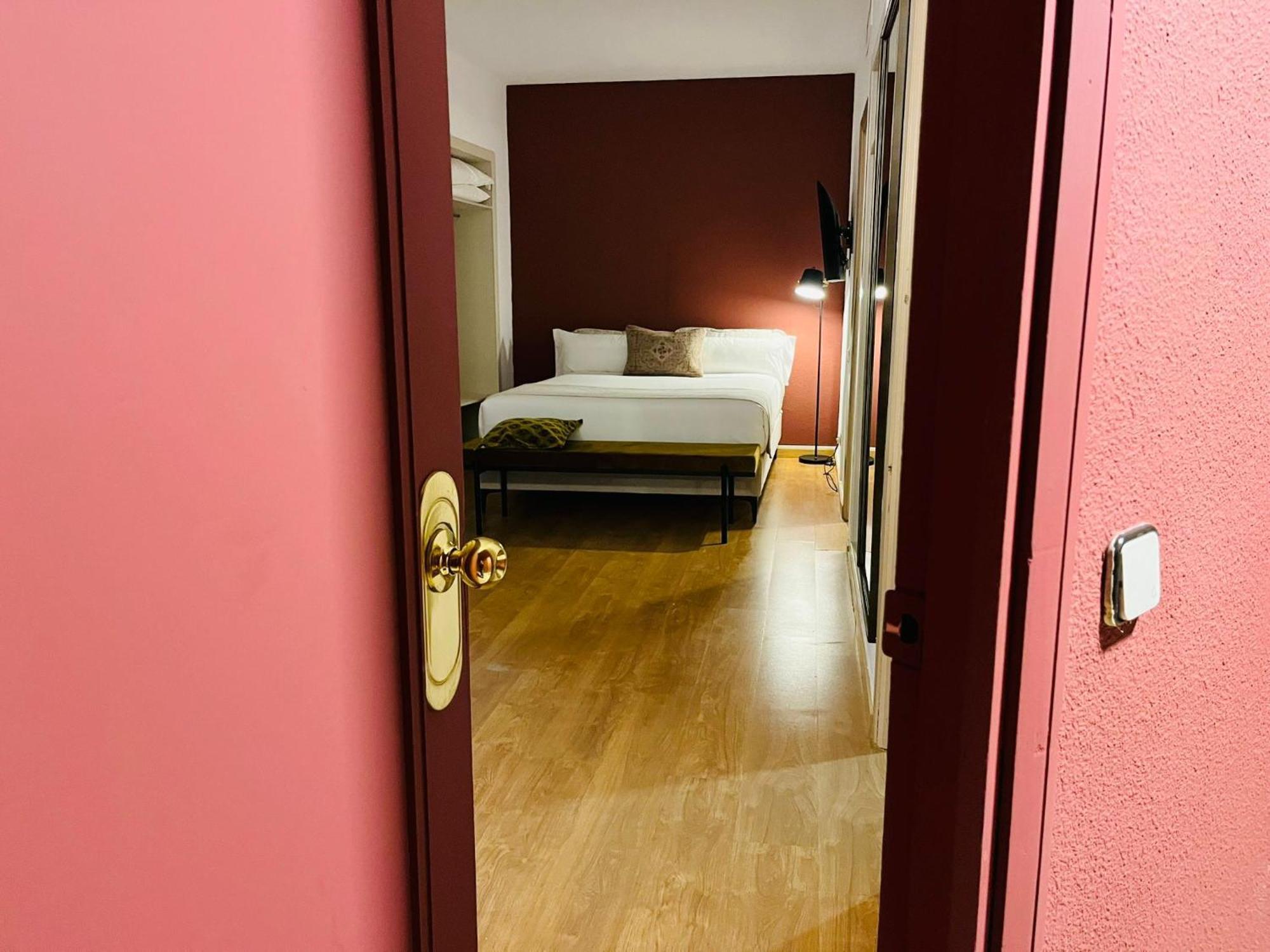 Aparthoteltribunal Madrid Buitenkant foto
