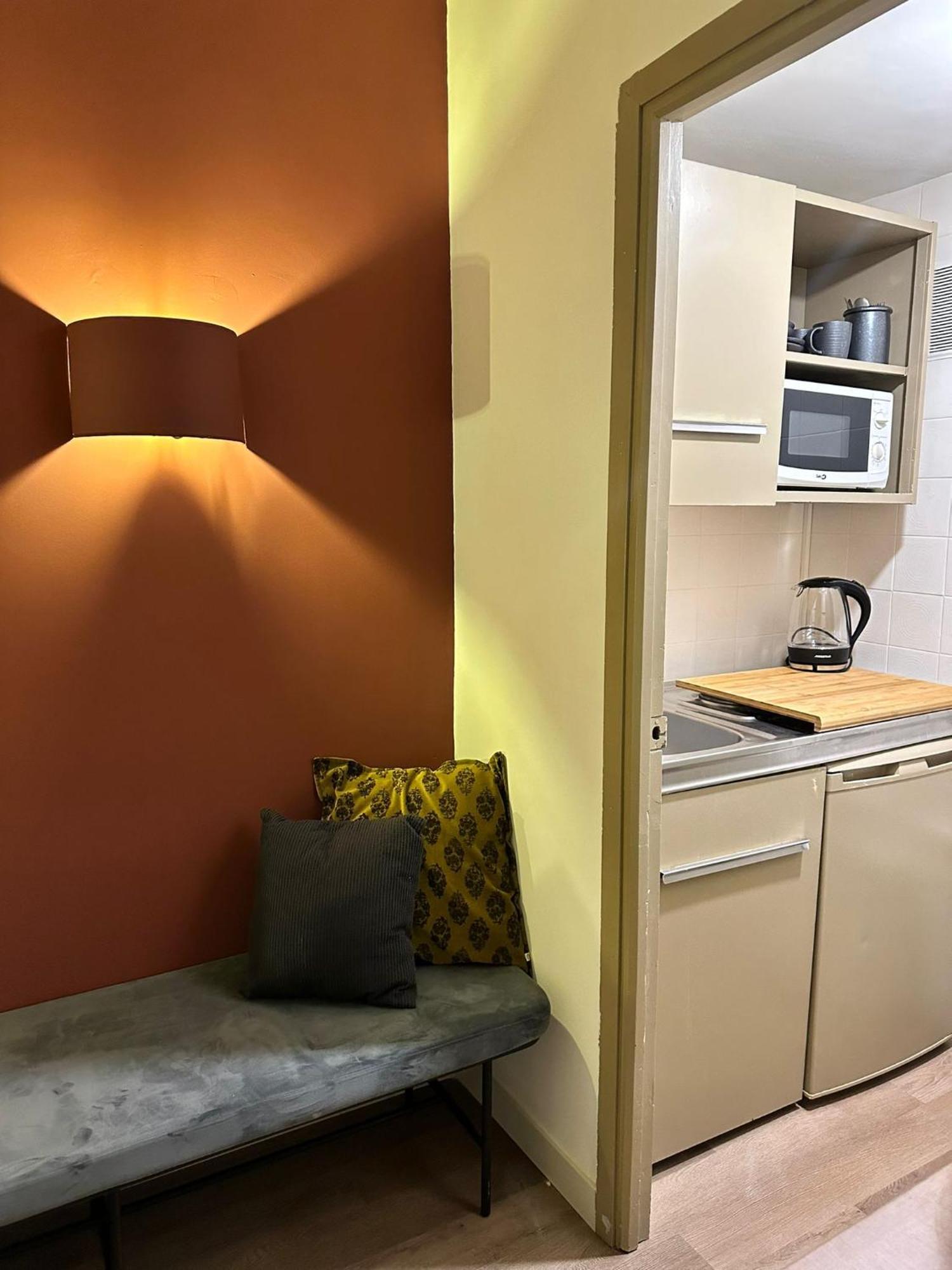 Aparthoteltribunal Madrid Buitenkant foto