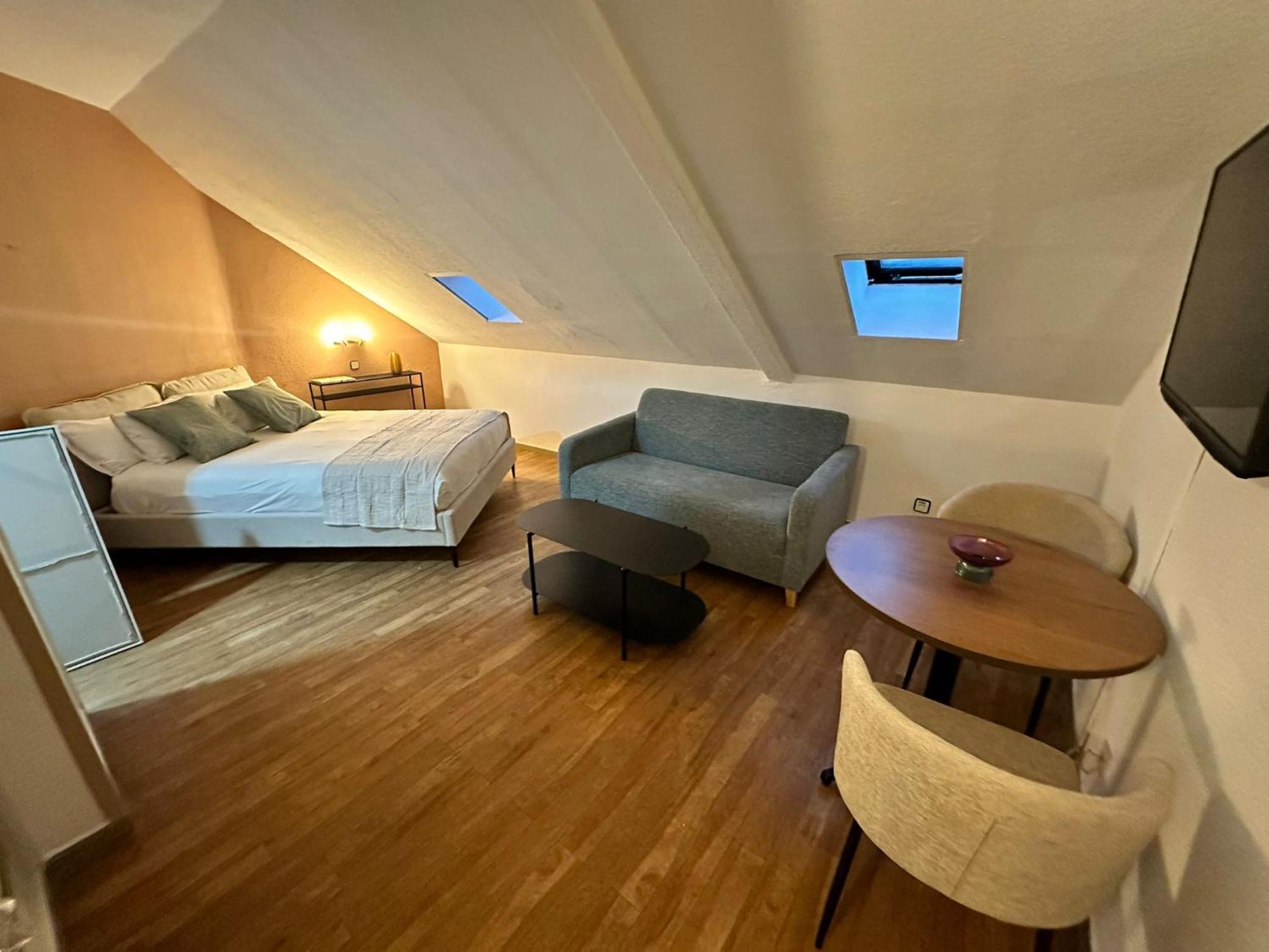Aparthoteltribunal Madrid Buitenkant foto